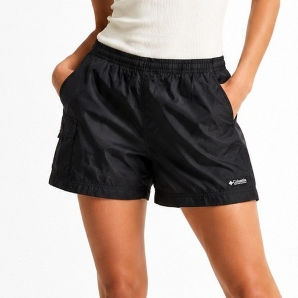 Columbia Sportswear Gorpcore Women's Black Nylon Cargo Hiking Shorts MP